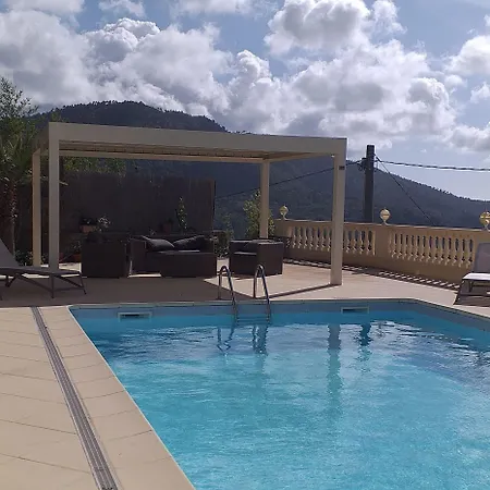 Santa Giusta Hotel *