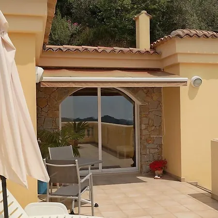 Santa Giusta Hotel *
