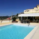 Santa Giusta Hotel